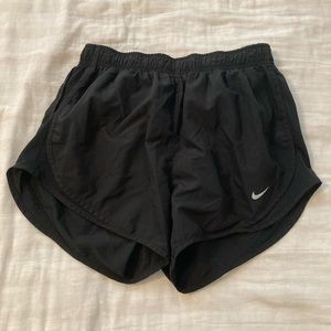 Women’s Nike Dri-Fit Tempo shorts in black, size M
